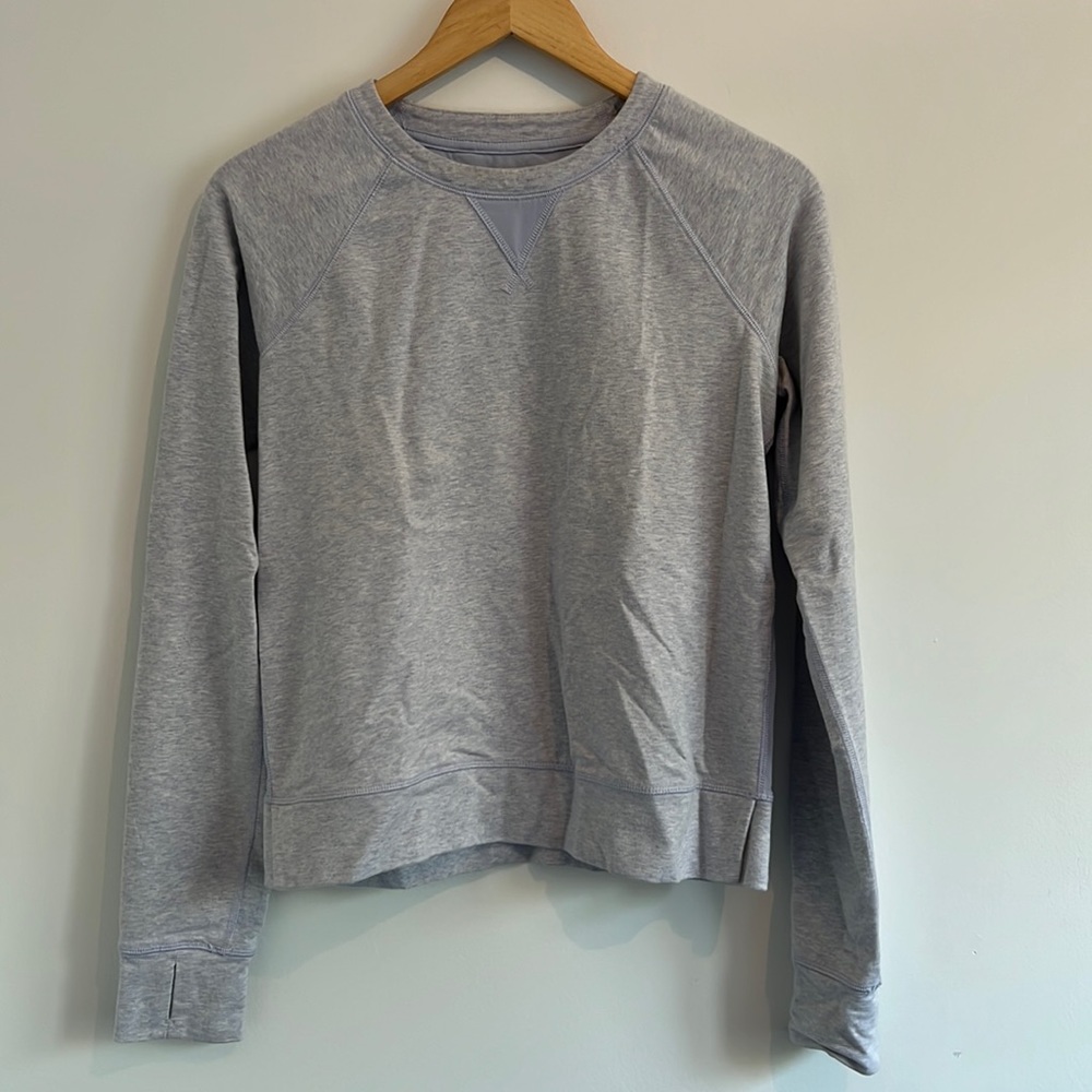Lululemon sweatshirt